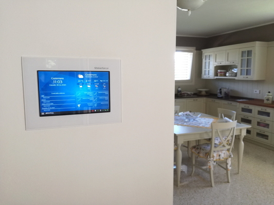 Customized 10.1 inch Industrial Control Touch Screen Android Operation System With Wall Flush Mount